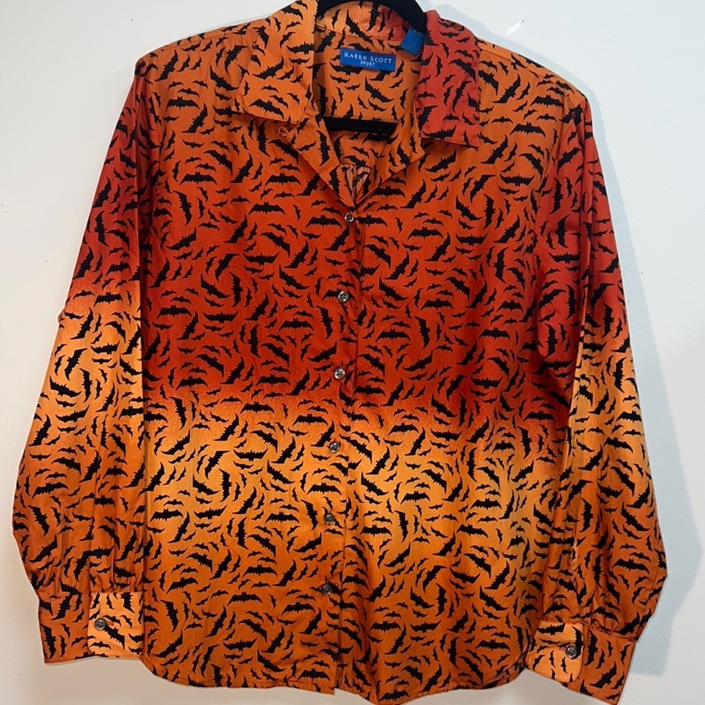 Karen Scott Vintage Holiday Halloween Bat Spooky Orange Ombré Creepy Top